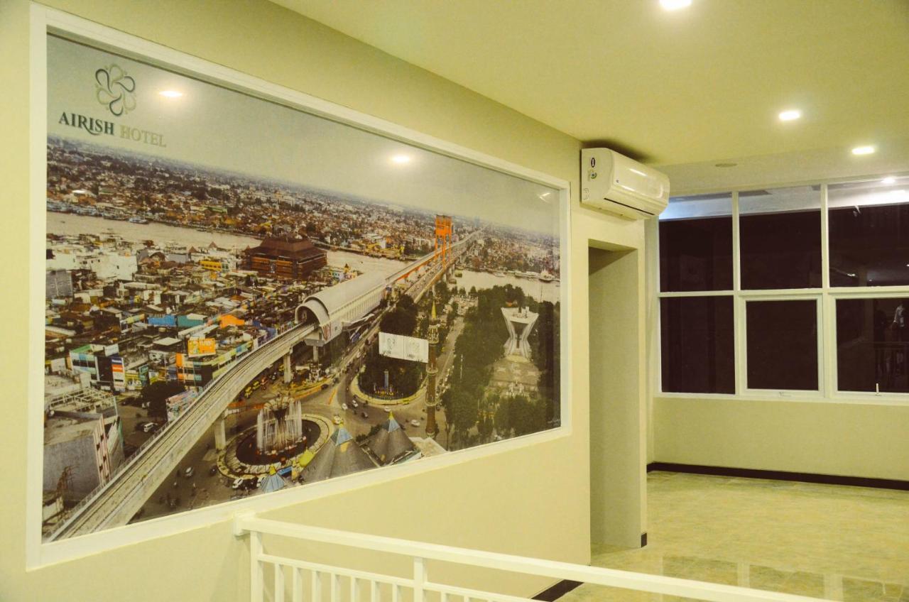 โรงแรมไอริช ปาเลมบัง ภายนอก รูปภาพ